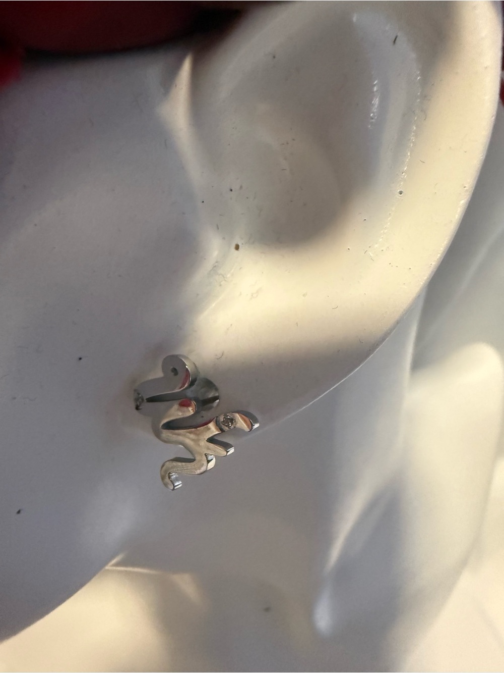 cursive monogram UK initial stud earrings - Picture 3 of 4